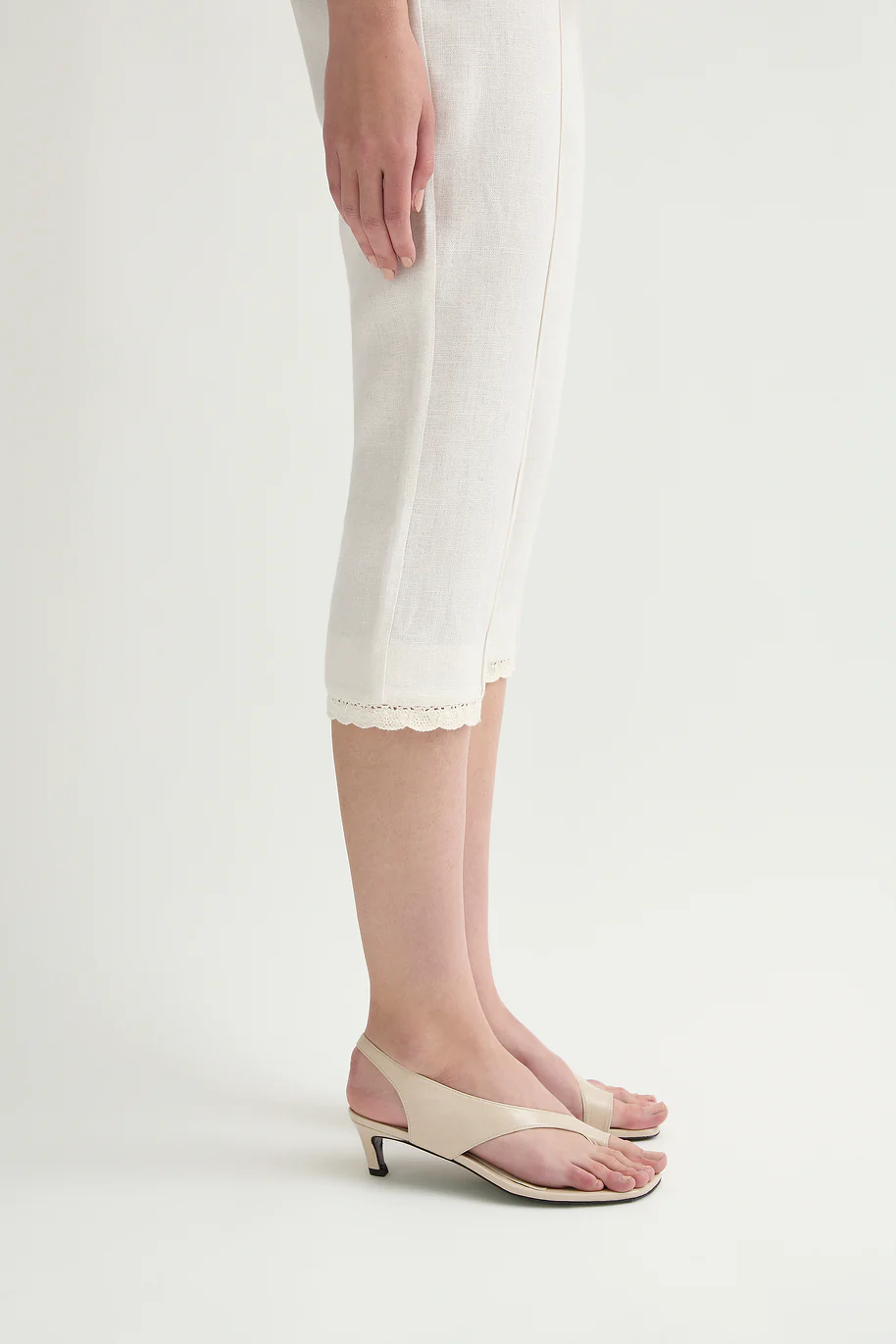 EFFI CAPRI PANT - Image 2