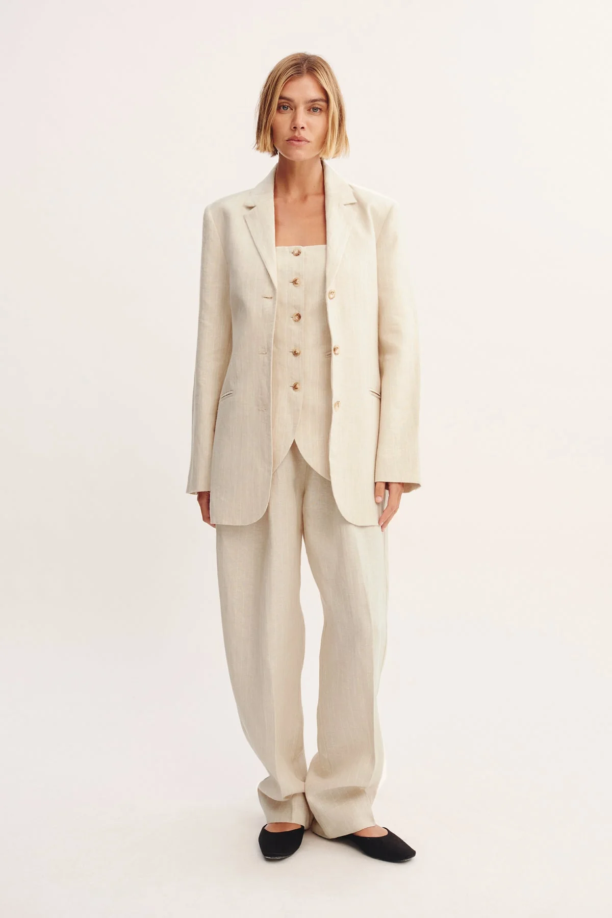 LEON BLAZER - Image 2